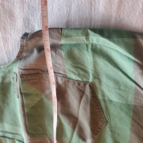 Patagonia Green and‎ Gray Plaid Sleeveless Button-up Sz. XS Shirt Blouse - Picture 8 of 9